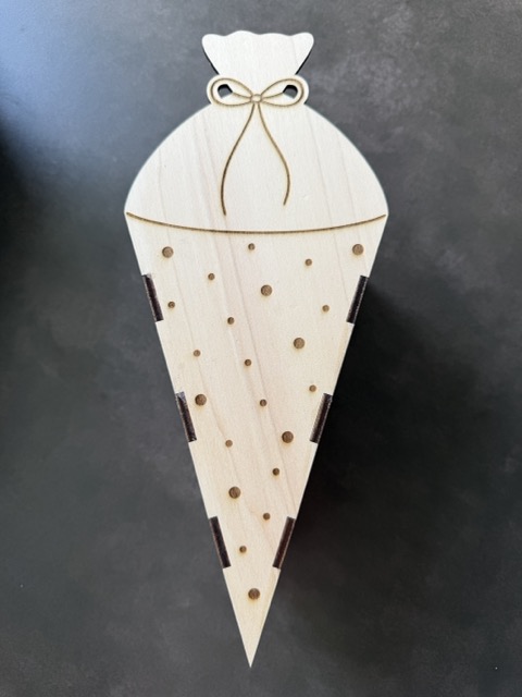 Schultüte aus Holz
